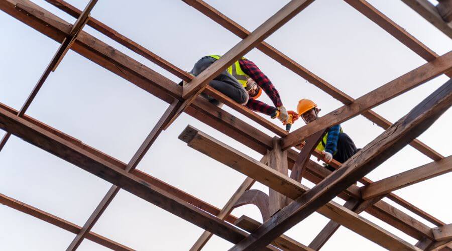 Professional gutter cleaning services in Lincoln, RI